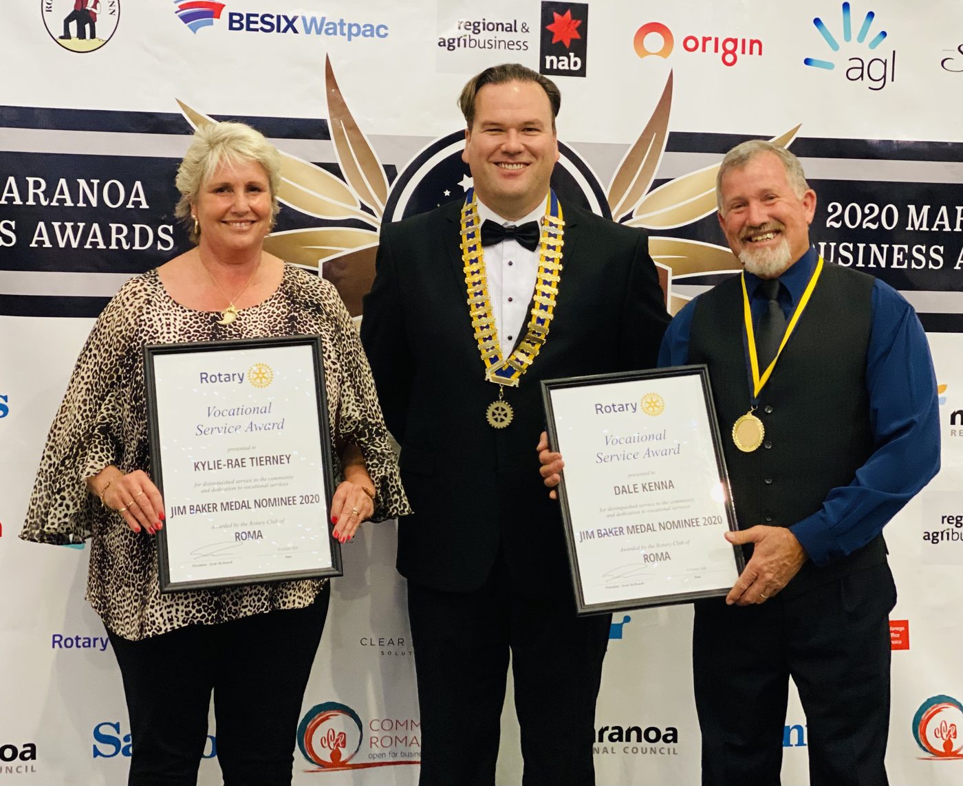 Dale Kenna receiving the 2020 Jim Baker Medal with Kylie-Rae Tierney and President Scott McDonell