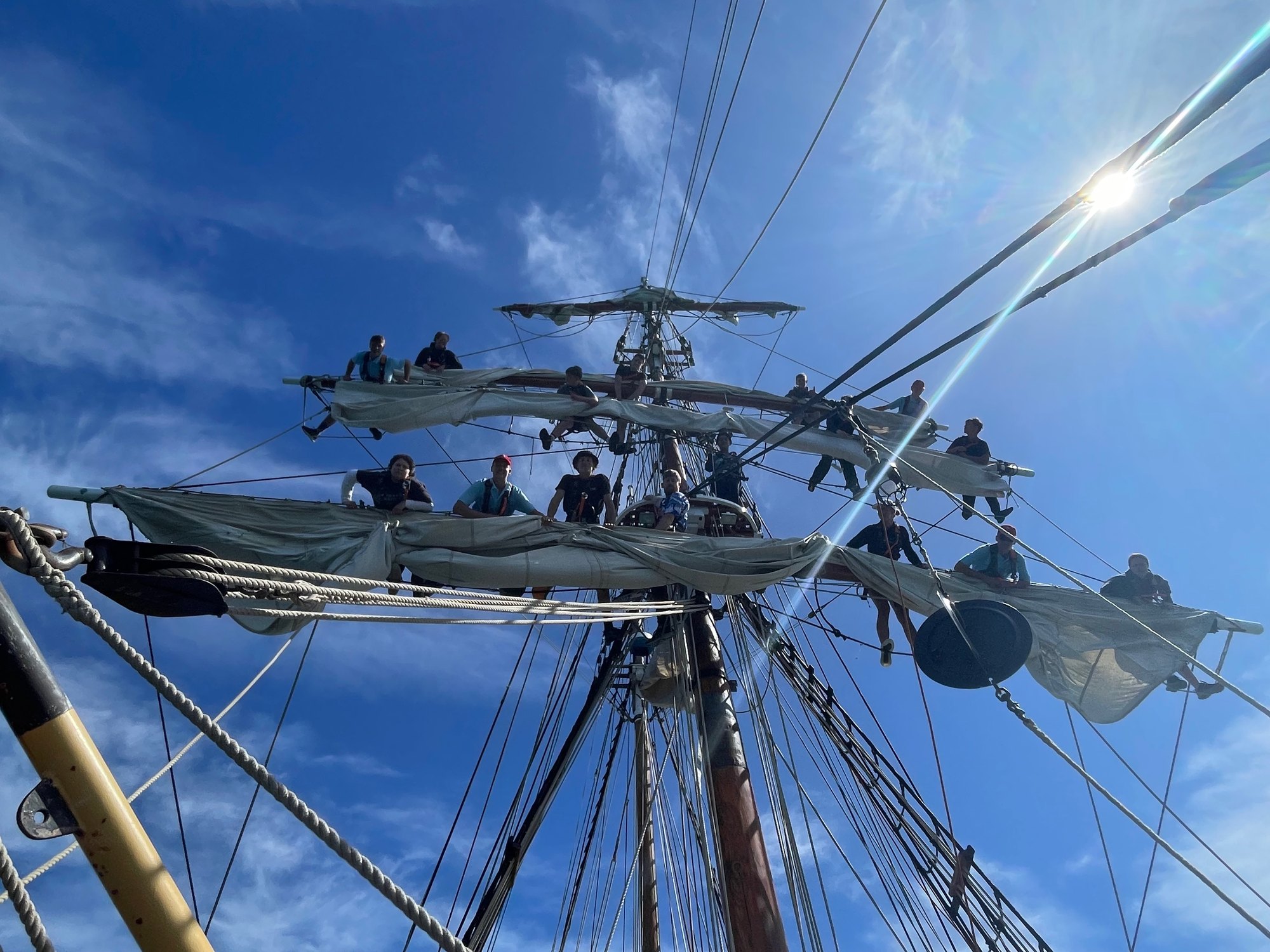 Roma students aloft aboard the STV Windeward Bound, 2025